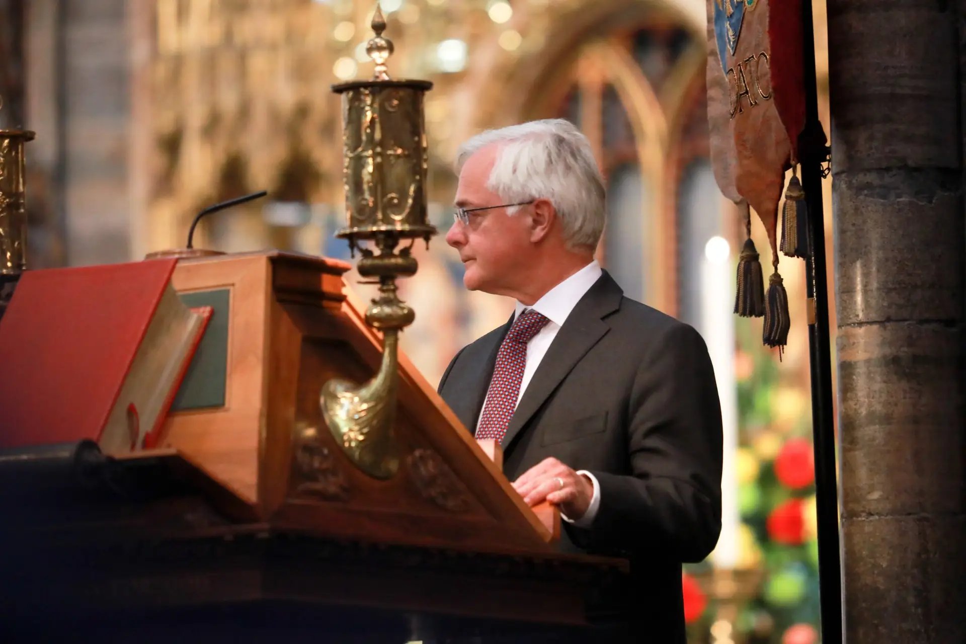 Alexander Hoare, descendent of Mr Henry Hoare, founder of Westminster Hospital reads the First Reading.